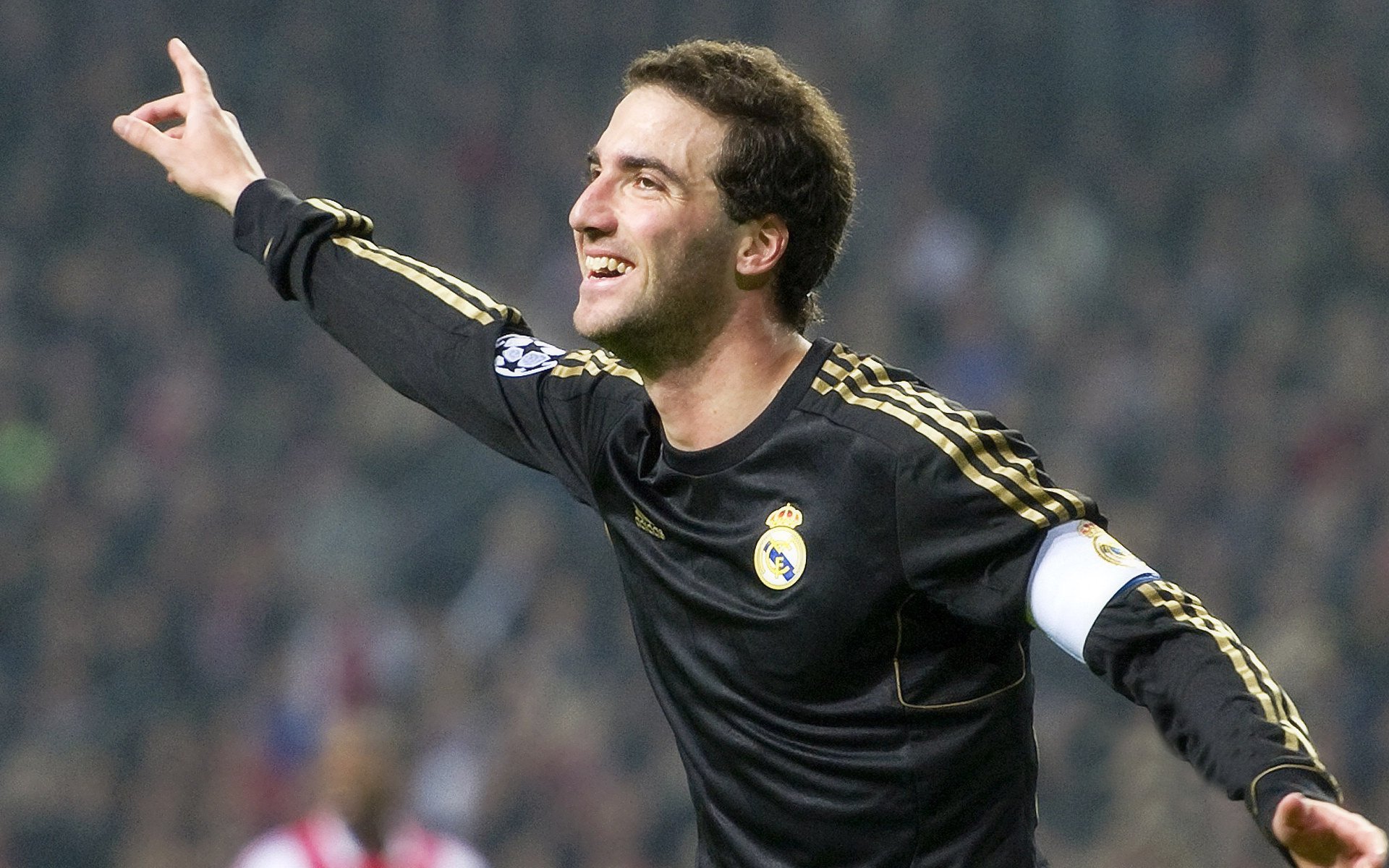 mk体育app下载-“马科斯·莫奇的全能防守，帮助阿根廷美洲狮队实现全球崛起”