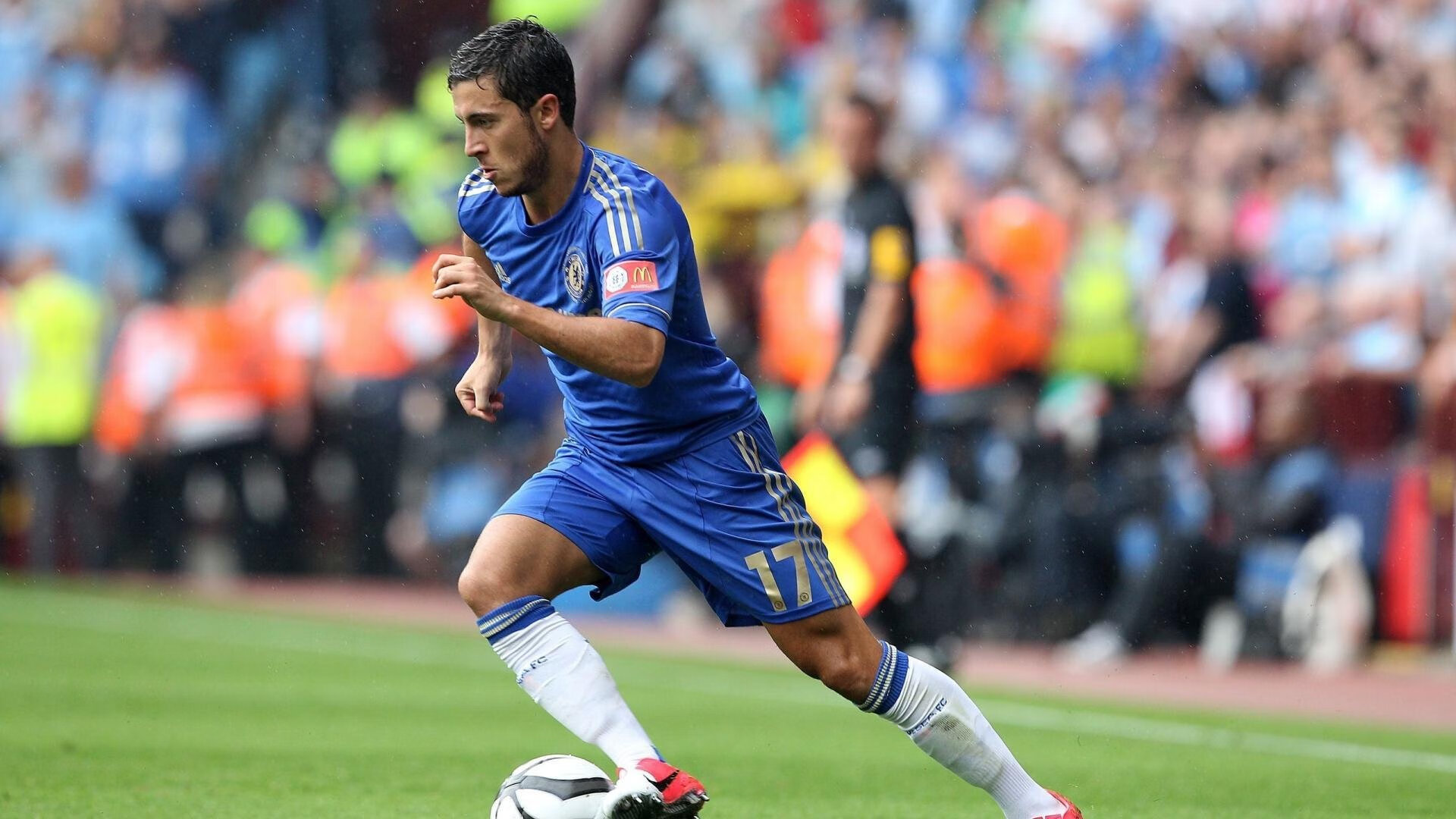 英超终极角逐:战局瞬息万变,精彩无限,英超战术分析